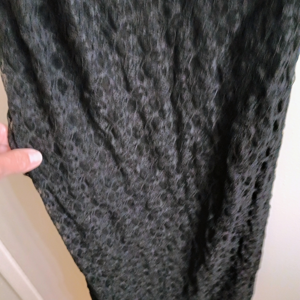 True. Black Midi Lace Dress - Picture 4 of 8